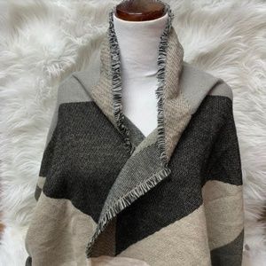 NWT Collection XVIII Scarf Wrap Blanket